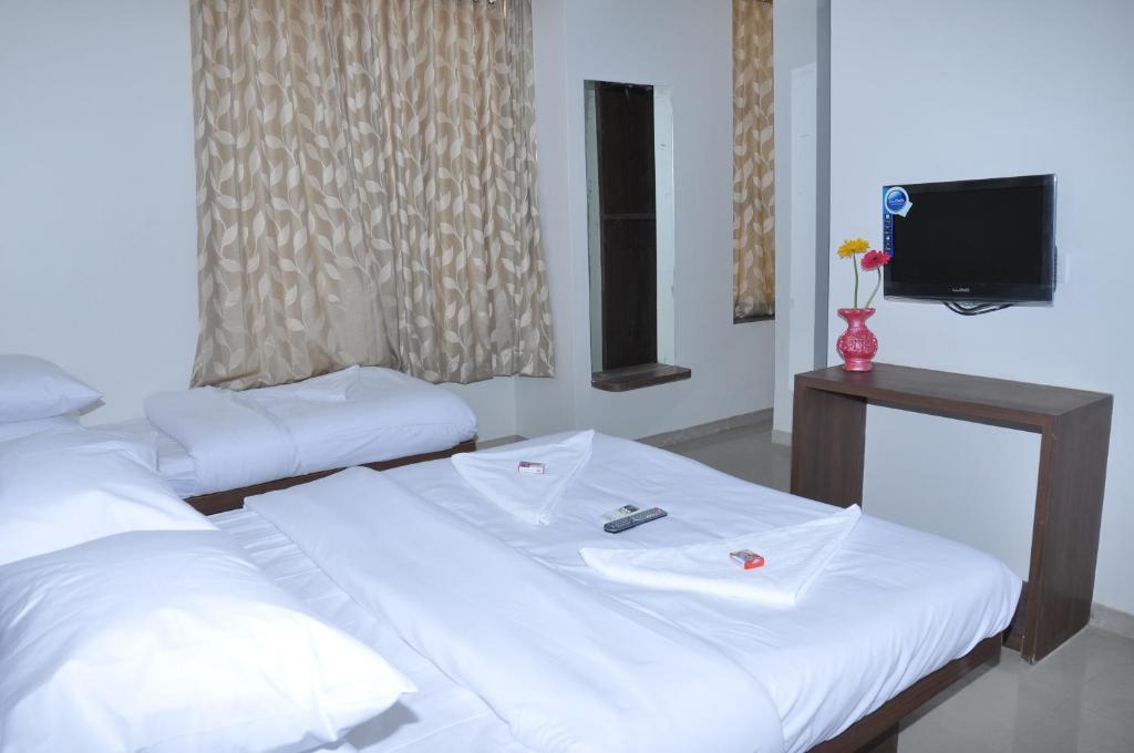 Sai Srushti Otel Shirdi Dış mekan fotoğraf